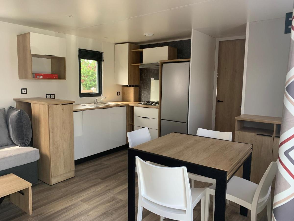 Camping Les Lacs D'Armagnac Bretagne-d'Armagnac Exteriér fotografie
